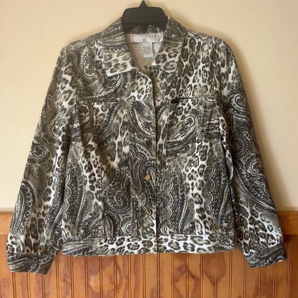 Doncaster Jackets & Blazers - Vintage Doncaster Black and Gray Paisley Leopard Jean Jacket